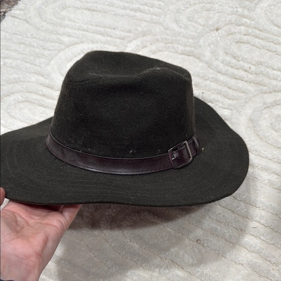 Accessories - Dark Green Fedora Hat with Brown Band